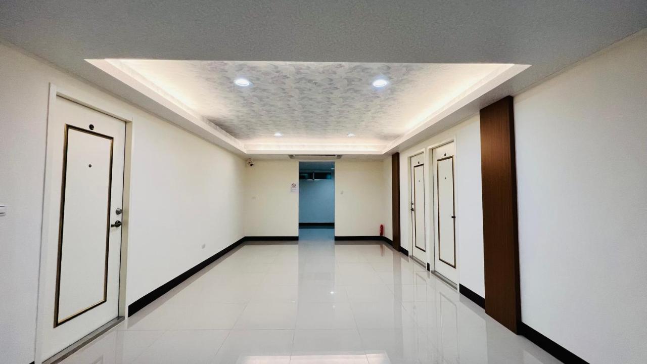 Apartamento Shining House Tainan Exterior foto