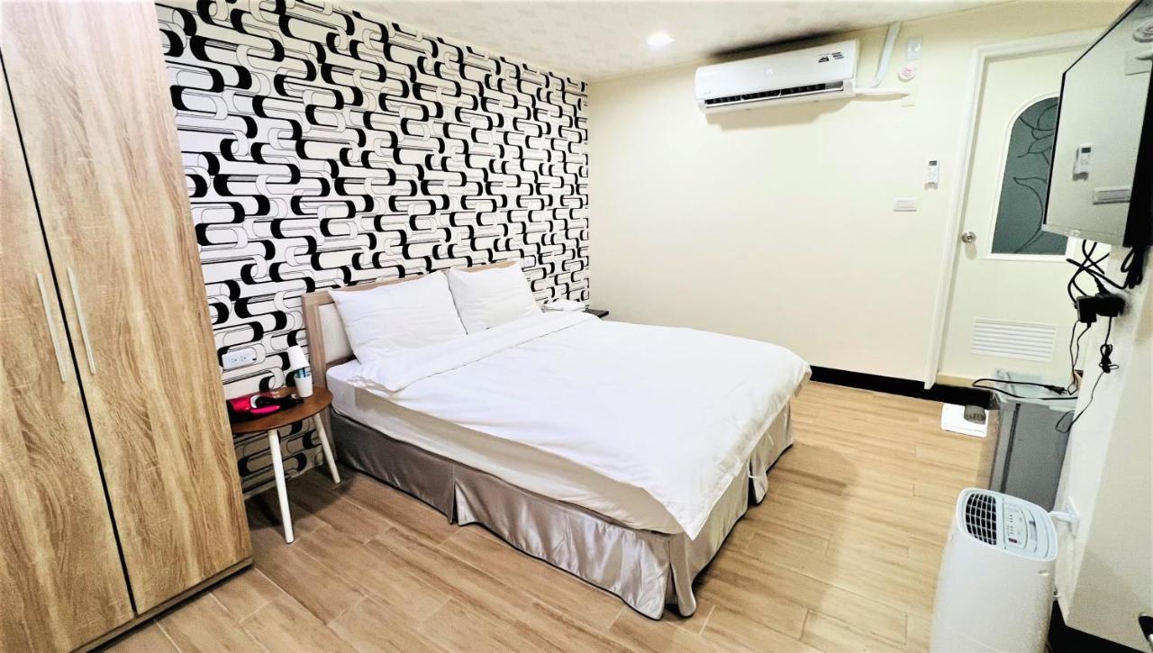 Apartamento Shining House Tainan Exterior foto