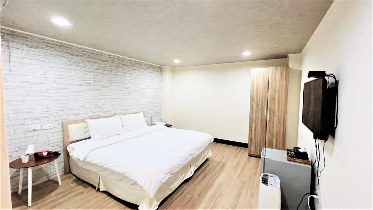 Apartamento Shining House Tainan Exterior foto